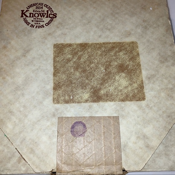 Mending Time Mothers Day Norman Rockwell plate - Picture 5 of 5